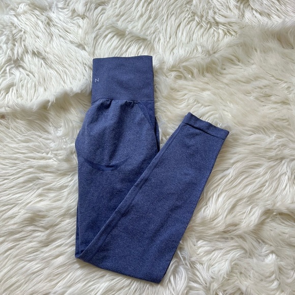 NVGTN Women's High-Waisted Leggings - Picture 4 of 8